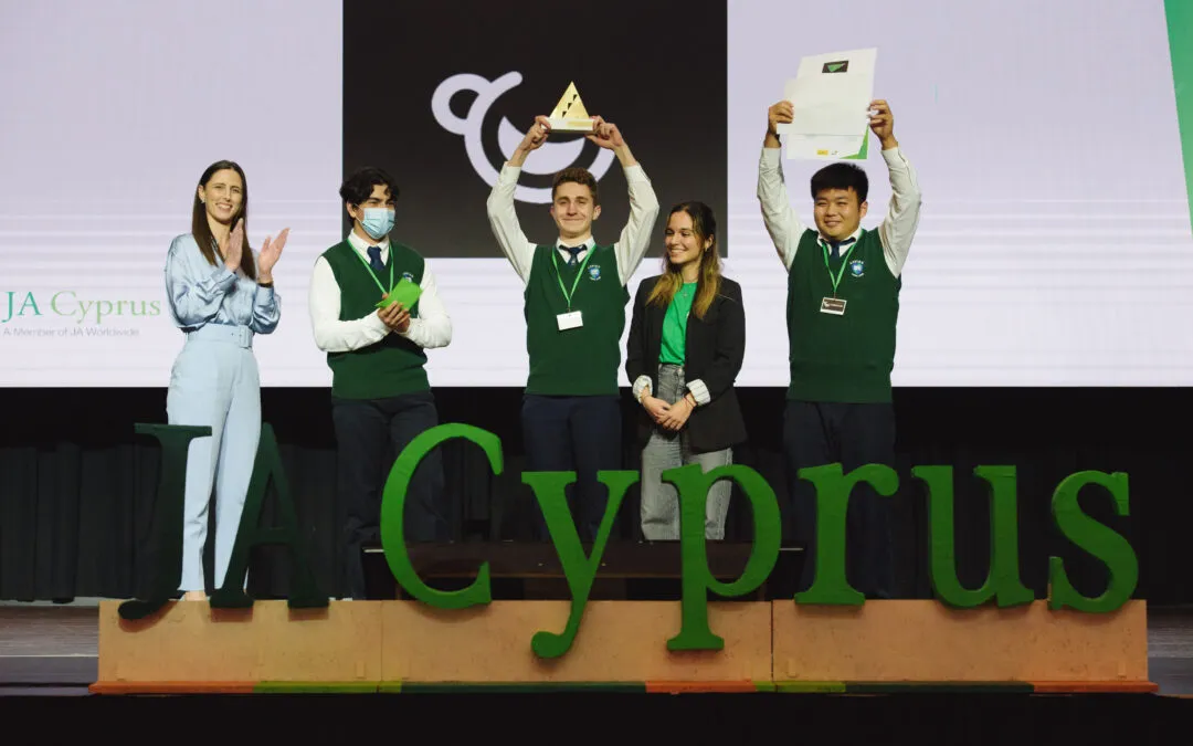 Y13 Aspire Student Wins National Leadership Award